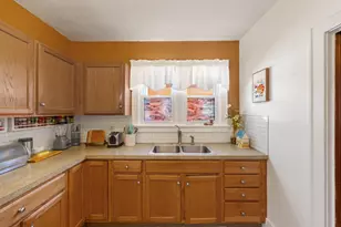 909 Slayton Ave, Grand Haven, MI 49417 - Photo 15
