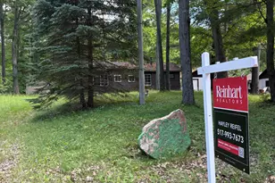 5339 Jerry St, Gladwin, MI 48624 - Photo 1