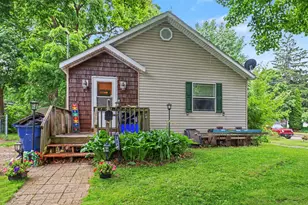 224 S Division Ave, Fremont, MI 49412 - Photo 17