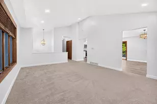 15 Bayshore Dr, Battle Creek, MI 49015 - Photo 7