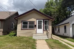 385 Central Ave, Pontiac, MI 48341 - Photo 1