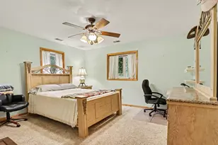 21641 Pine Lake Rd, Battle Creek, MI 49014 - Photo 19