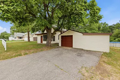 347 6 Mile Road NW, Comstock Park, MI 49321 - Photo 3