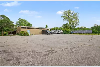 401 Klock Road, Benton Harbor, MI 49022 - Photo 25