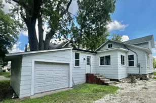 110 Hillsdale St, Hillsdale, MI 49242 - Photo 5