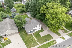 227 E Division St NE, Rockford, MI 49341 - Photo 29