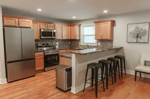 210 Market Pl, Benton Harbor, MI 49022 - Photo 5