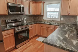 210 Market Pl, Benton Harbor, MI 49022 - Photo 7