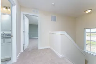 15277 Sherwood Ln, Lansing, MI 48906 - Photo 15