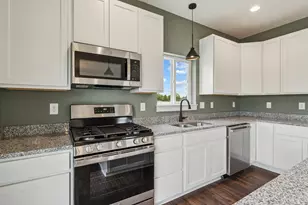 15312 Sherwood Ln, Lansing, MI 48906 - Photo 13
