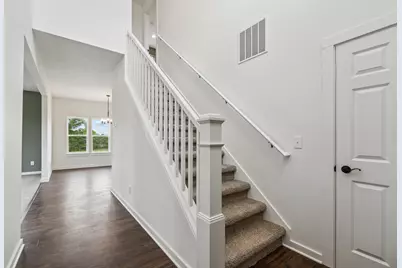 15312 Sherwood Lane, Lansing, MI 48906 - Photo 3