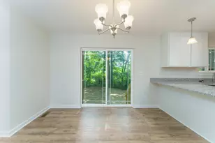 15317 Sherwood Ln, Lansing, MI 48906 - Photo 9