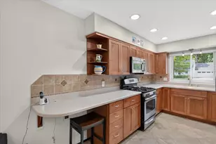 781 Beech Ct, Plymouth, MI 48170 - Photo 15