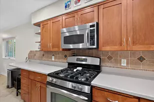 781 Beech Ct, Plymouth, MI 48170 - Photo 13