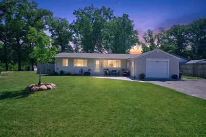 569 Round Lake Drive, Michigan Center, MI 49254 - Photo 3