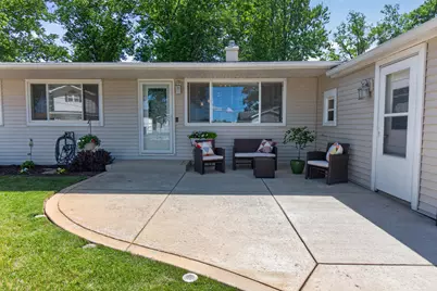 569 Round Lake Drive, Michigan Center, MI 49254 - Photo 7