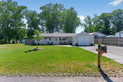 569 Round Lake Drive, Michigan Center, MI 49254 - Photo 5