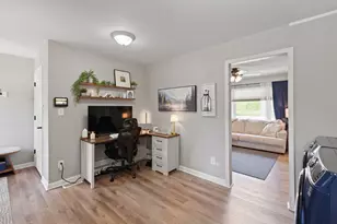 1127 Division St, Adrian, MI 49221 - Photo 11