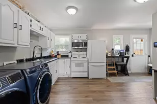 1127 Division St, Adrian, MI 49221 - Photo 9