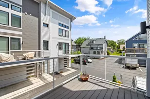 631 Fairview Ave NE, Grand Rapids, MI 49503 - Photo 23