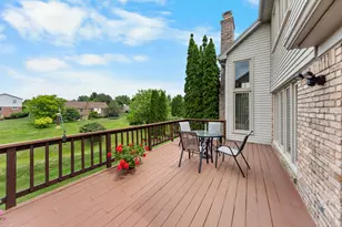 37120 Turnburry Dr, Livonia, MI 48152 - Photo 7