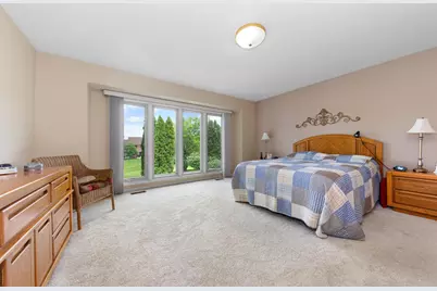 37120 Turnburry Drive, Livonia, MI 48152 - Photo 35