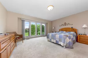 37120 Turnburry Dr, Livonia, MI 48152 - Photo 35