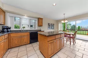 37120 Turnburry Dr, Livonia, MI 48152 - Photo 31