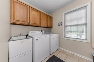 37120 Turnburry Dr, Livonia, MI 48152 - Photo 33