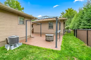 11971 Bradley Dr, Jerome, MI 49249 - Photo 43