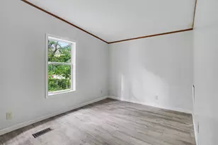 144 Peck St, Battle Creek, MI 49014 - Photo 13
