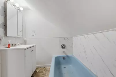 612 Baker Street, Lansing, MI 48910 - Photo 11