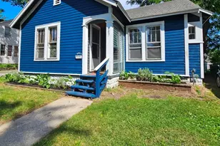 403 Pennsylvania Ave, Dowagiac, MI 49047 - Photo 1