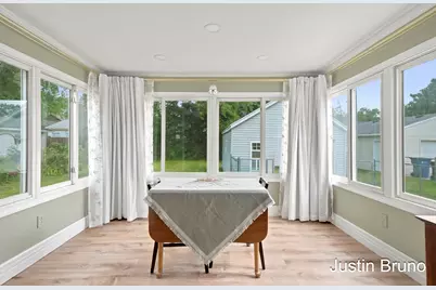 115 Montrose Street NE, Grand Rapids, MI 49505 - Photo 15