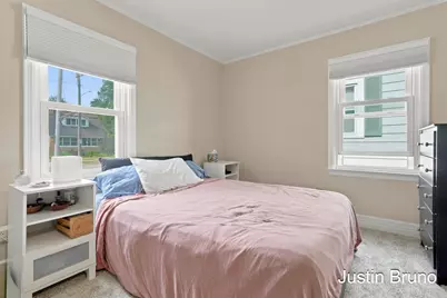 115 Montrose Street NE, Grand Rapids, MI 49505 - Photo 17