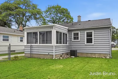 115 Montrose Street NE, Grand Rapids, MI 49505 - Photo 27