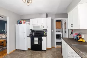 3746 Raven Ave SW, Wyoming, MI 49509 - Photo 11