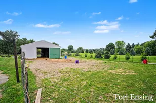 9137 Peterson St NE, Rockford, MI 49341 - Photo 39
