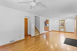 6047 Wellington St, Taylor, MI 48180 - Photo 9