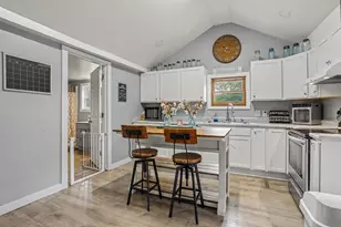 412 N Swan St, Colon, MI 49040 - Photo 5