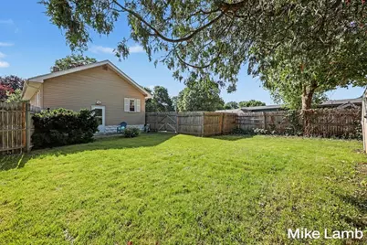 735 Van Buren Avenue NW, Grand Rapids, MI 49504 - Photo 23