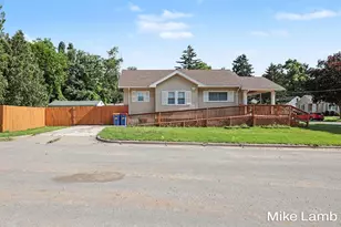 735 Van Buren Ave NW, Grand Rapids, MI 49504 - Photo 15