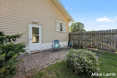 735 Van Buren Avenue NW, Grand Rapids, MI 49504 - Photo 19