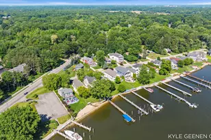 1729 Waukazoo Dr, Holland, MI 49424 - Photo 89