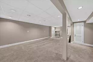 245 Roseland Dr, Canton, MI 48187 - Photo 35
