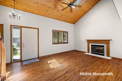 17511 Parkwood Drive #D, Spring Lake, MI 49456 - Photo 11