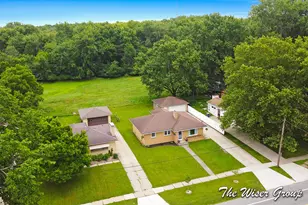 1456 Ball Ave NE, Grand Rapids, MI 49505 - Photo 41