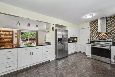 32450 Chesterbrook Street, Farmington Hills, MI 48334 - Photo 7