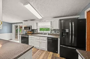 13191 Harder Rd, Three Rivers, MI 49093 - Photo 9