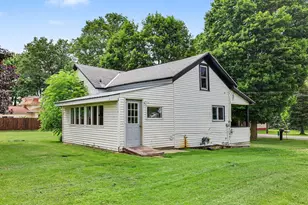 190 E Cross St, Clarksville, MI 48815 - Photo 33